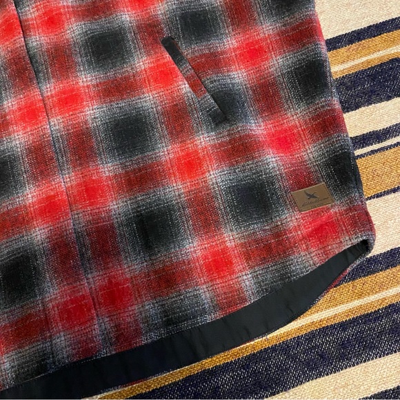 Eddie Bauer Wool Blend Cape Coat Red Black Plaid Small Winter Mature - Picture 2 of 5